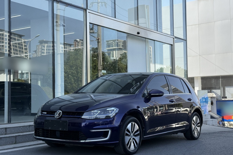 Volkswagen Golf Pure Electric 2020 #2 Volkswagen Golf Pure Electric 2020 car image #2