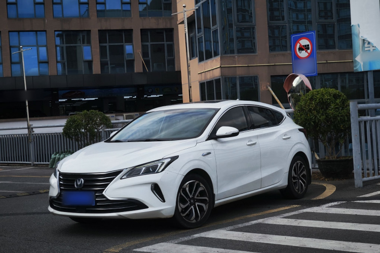 Changan Eado XT 2018 #2 Changan Eado XT 2018 immagine di auto #2