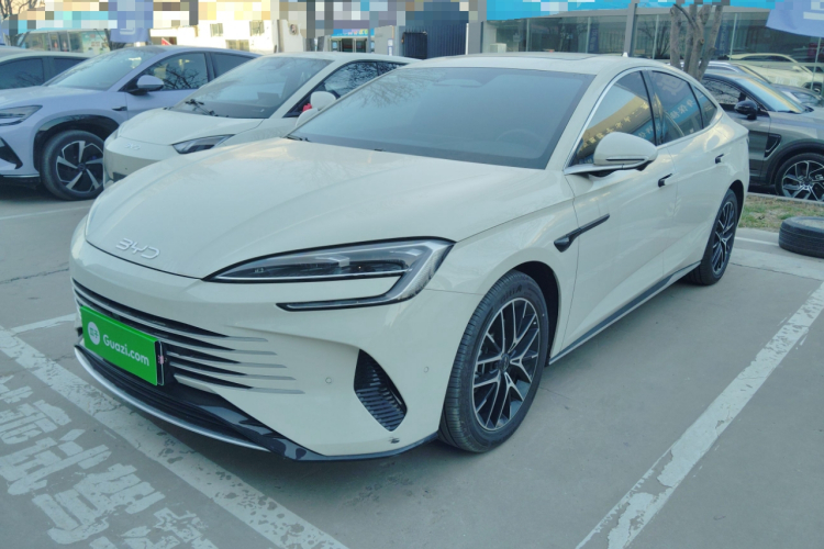 BYD Seal 07 DM-i 2025 imagem de carro #2