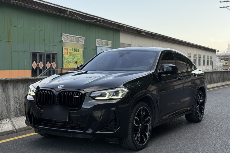 BMW X4 M40i 2022 #2 BMW X4 M40i 2022 car image #2