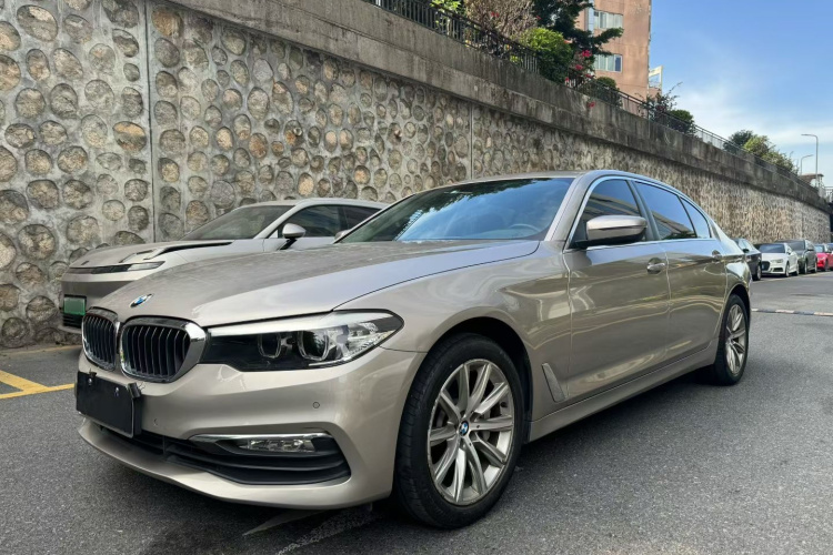 BMW 5 Series 2017 car image #2