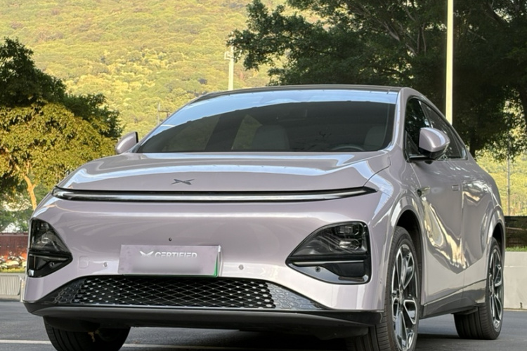 Xpeng G6 2025 صورة سيارة #2