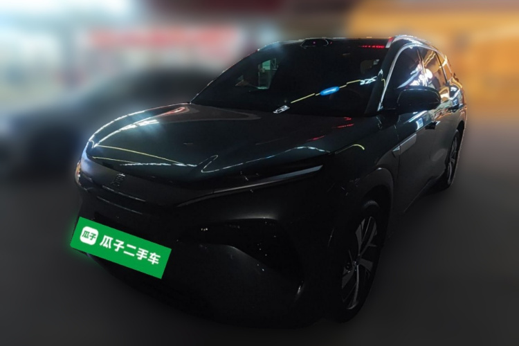 BYD Tang L 2025 car image #2