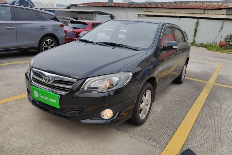 Toyota Corolla (Classic) 2015 #2 Toyota Corolla (Classic) 2015 immagine di auto #2