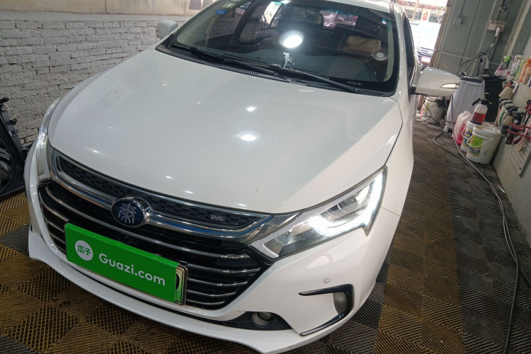 BYD Qin New Energy 2018 car image #2