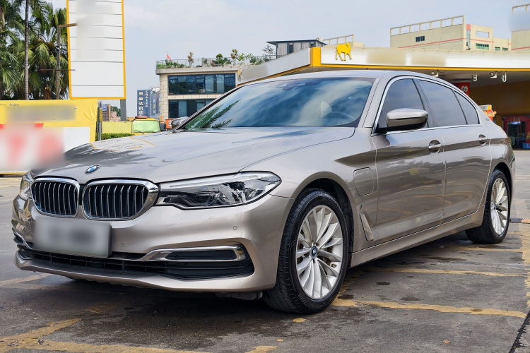 BMW 5 Series New Energy 2019 car image #2