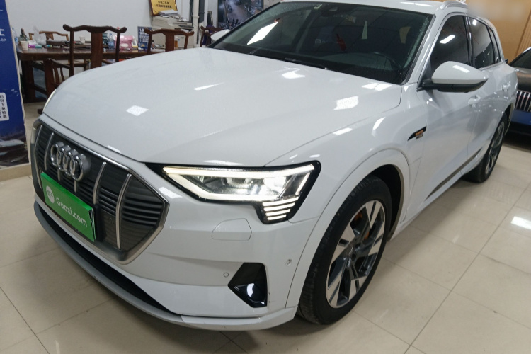 Audi e-tron (Imported) 2020 car image #2