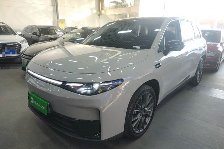 零跑汽车 零跑C10 2025 汽车图片 #2