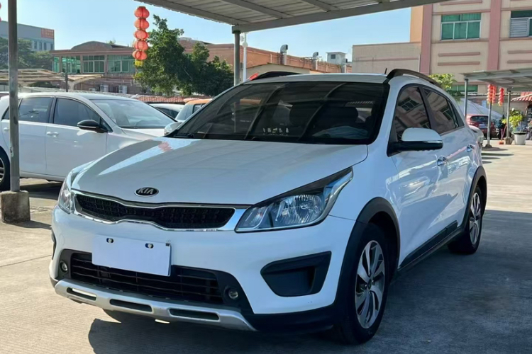 Kia Rio Cross 2018 car image #2