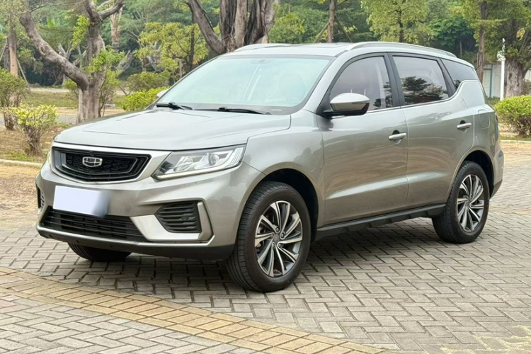 GEELY Vision X6 2020 car image #2