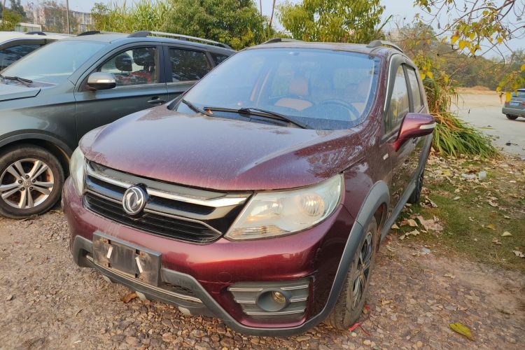 Forthing JOYEAR XV 2016 imagem de carro #2