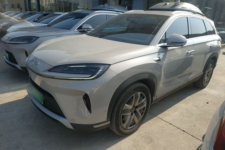 BYD Sea Lion 07 DM-i 2025 car image #2