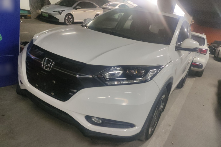 Honda VEZEL 2018 car image #2