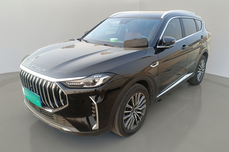 X70 PLUS 2025 #2 X70 PLUS 2025 car image #2