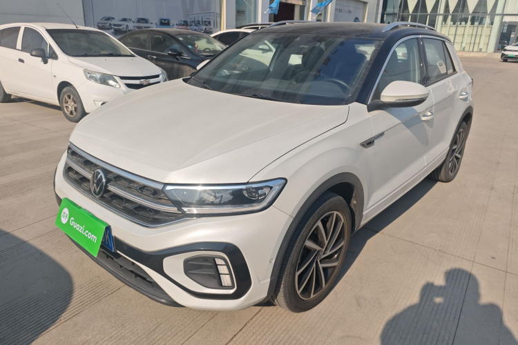 T-Roc 2023 car image #2
