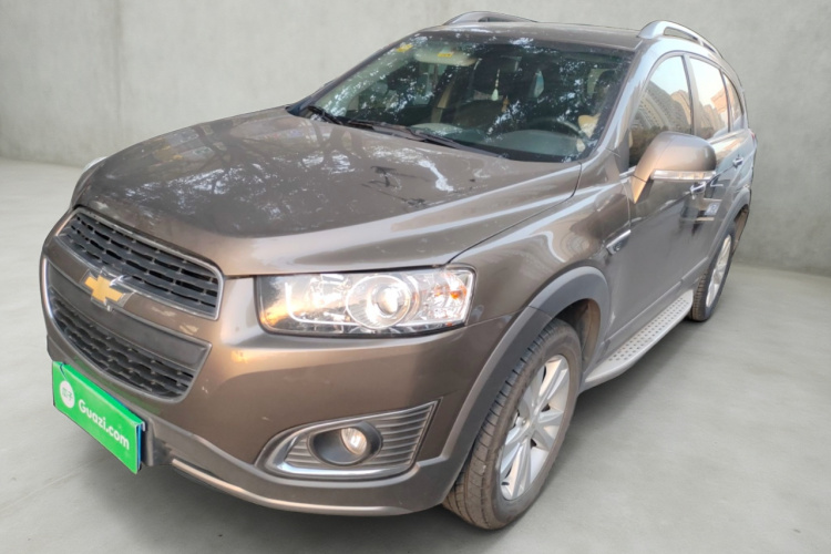 Chevrolet Captiva 2015 immagine di auto #2