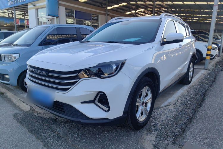 X70M 2022 car image #2