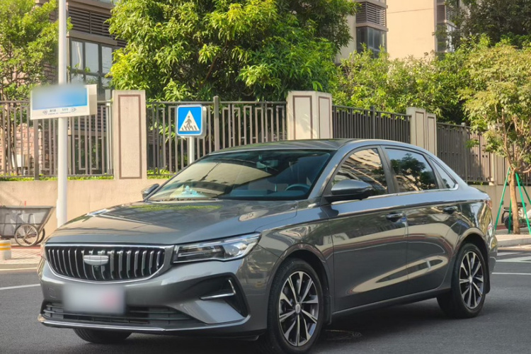 GEELY Emgrand 2024 car image #2