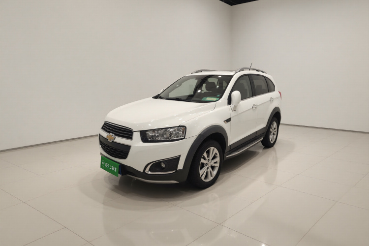 Chevrolet Captiva 2016 car image #2