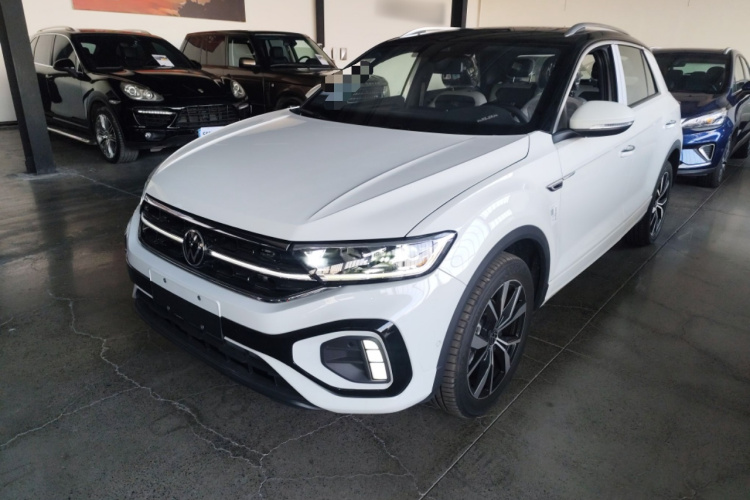 Volkswagen T-Roc 2025 car image #2