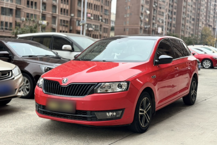 Skoda Rapid Spaceback 2016 immagine di auto #2