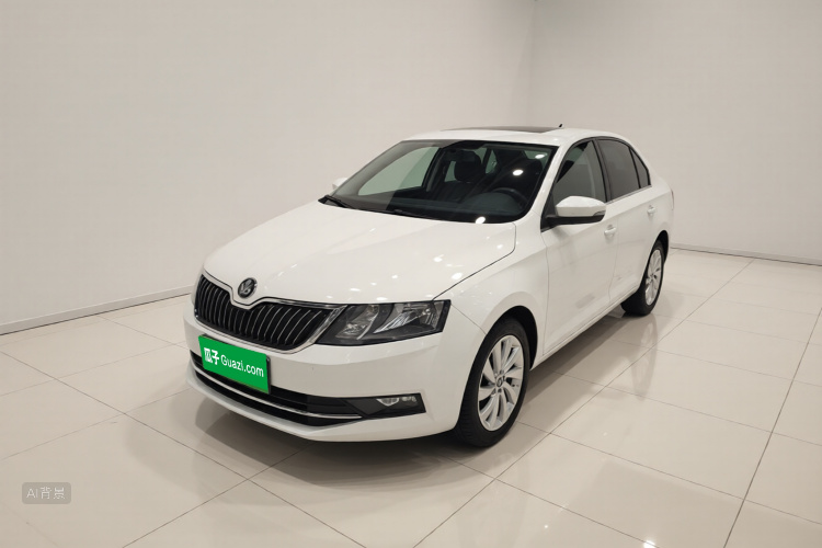 Skoda Rapid 2018 car image #2