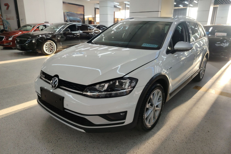 Volkswagen Golf (Imported) 2019 imagem de carro #2