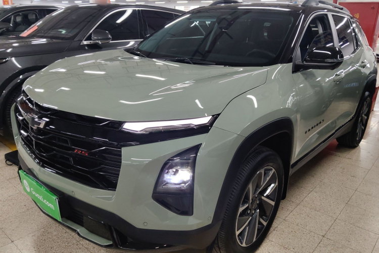 Chevrolet Equinox Plus 2024 car image #2