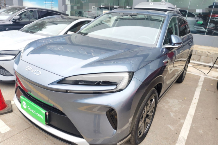 BYD Sea Lion 07 DM-i 2025 car image #2