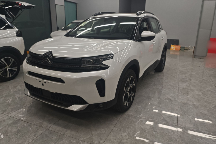 Citroen C5 AIRCROSS car image #2