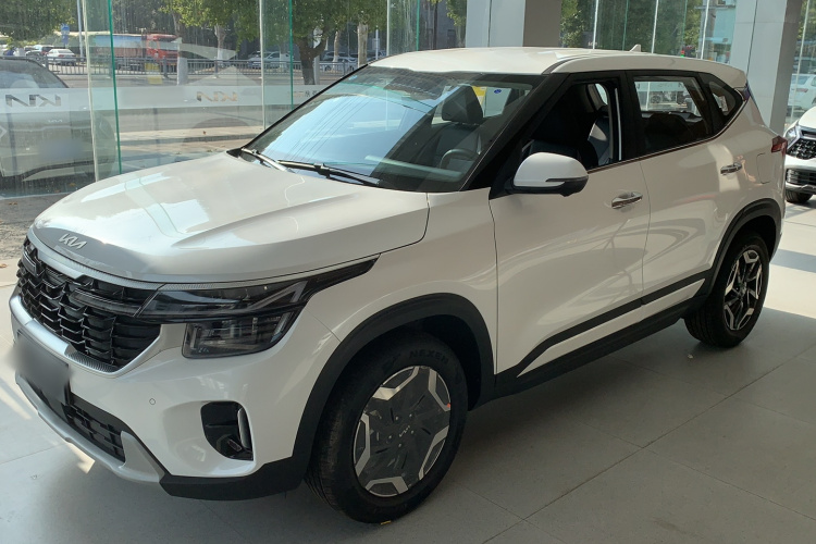 起亚 赛图斯 汽车图片 #2