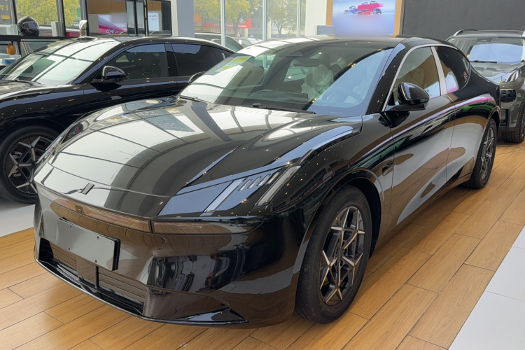 Lynk & Co #2 Lynk & Co immagine di auto #2