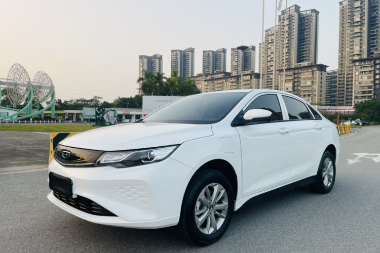 GEELY Emgrand New Energy 2024 car image #2