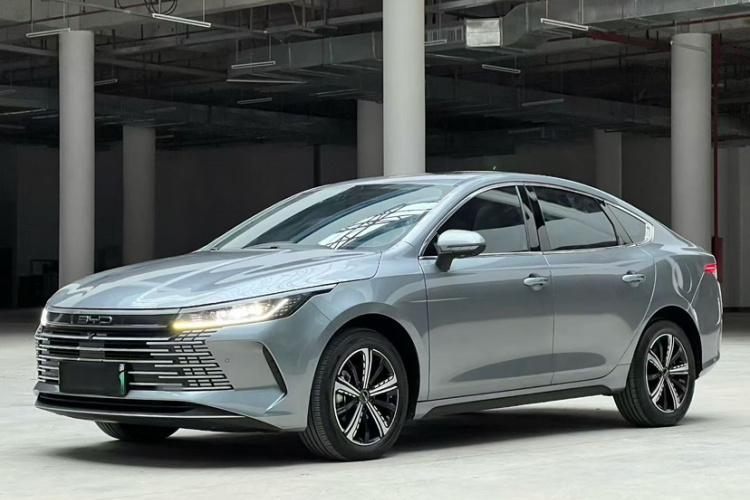 BYD Destroyer 05 2023 car image #2