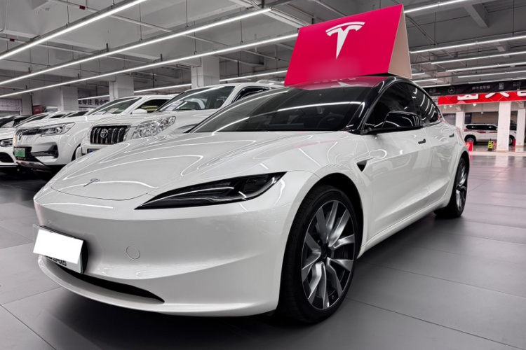 Tesla Model 3 2023 #2 Tesla Model 3 2023 car image #2