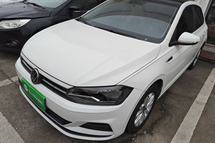 Polo 2023 car image #2