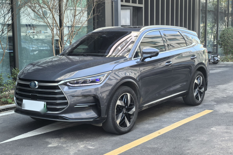 BYD Tang New Energy 2023 #2 BYD Tang New Energy 2023 car image #2