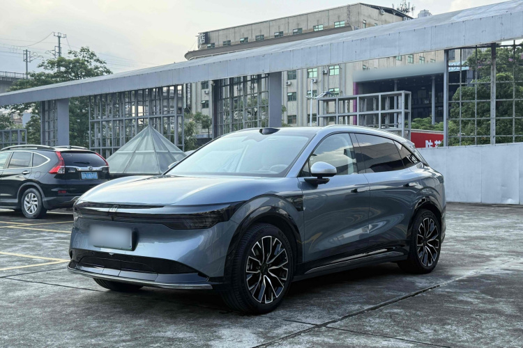 Zeekr 7X 2024 car image #2