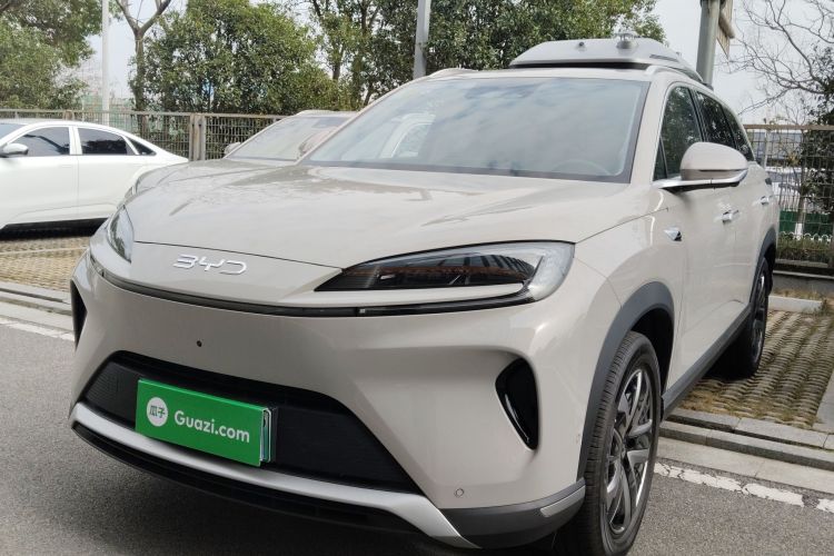 BYD Sea Lion 07 DM-i 2025 car image #2