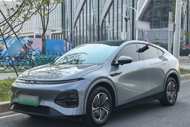 Xpeng G6 2023 صورة سيارة #2