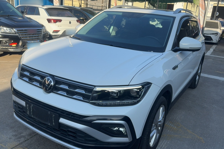 Volkswagen T-Cross 2023 car image #2