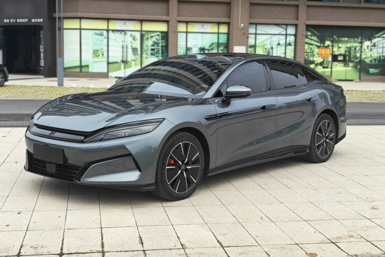 BYD HanL 2025 car image #2