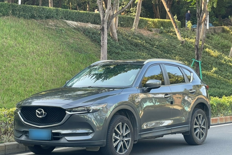 Mazda CX-5 2020 car image #2