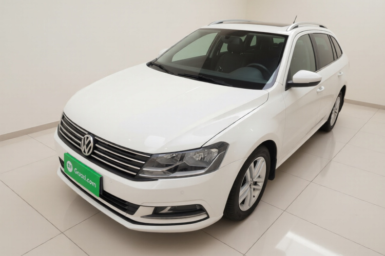 Volkswagen Gran Lavida 2017 immagine di auto #2