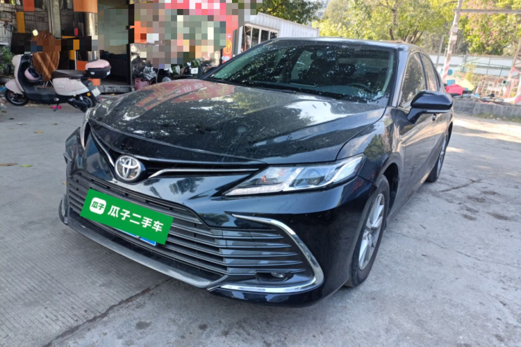 Toyota Camry 2021 car image #2