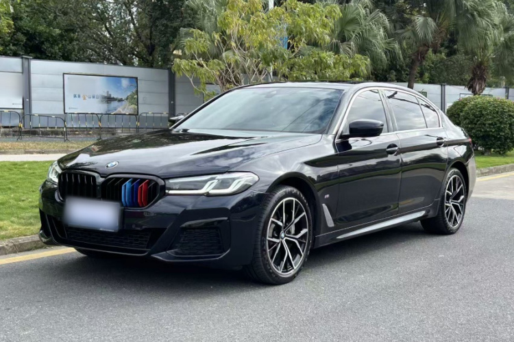 BMW 5 Series 2023 car image #2