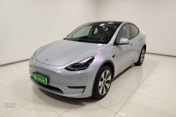 Tesla Model Y 2023 car image #2