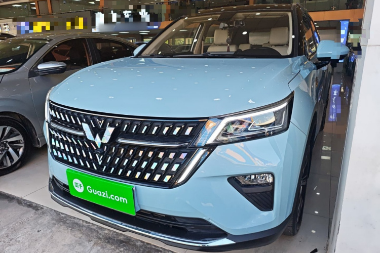 Wuling Asta 2021 #2 Wuling Asta 2021 صورة سيارة #2