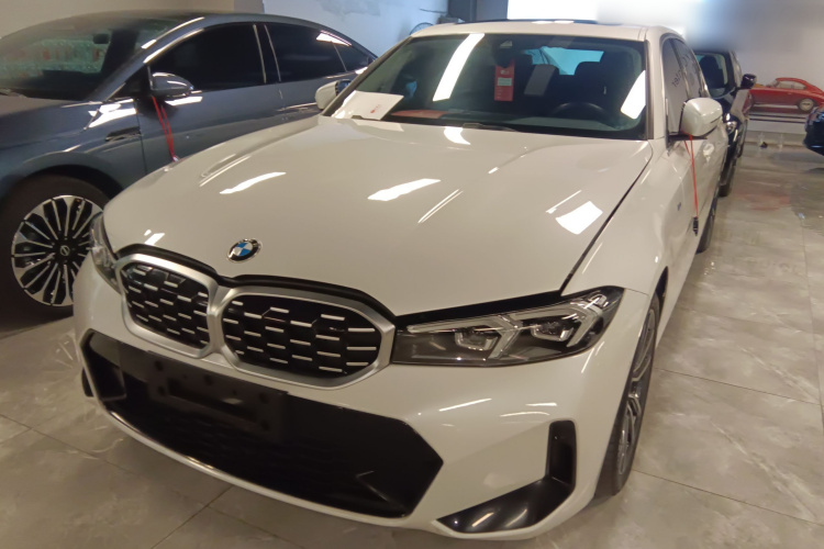 BMW 3 Series 2023 car image #2