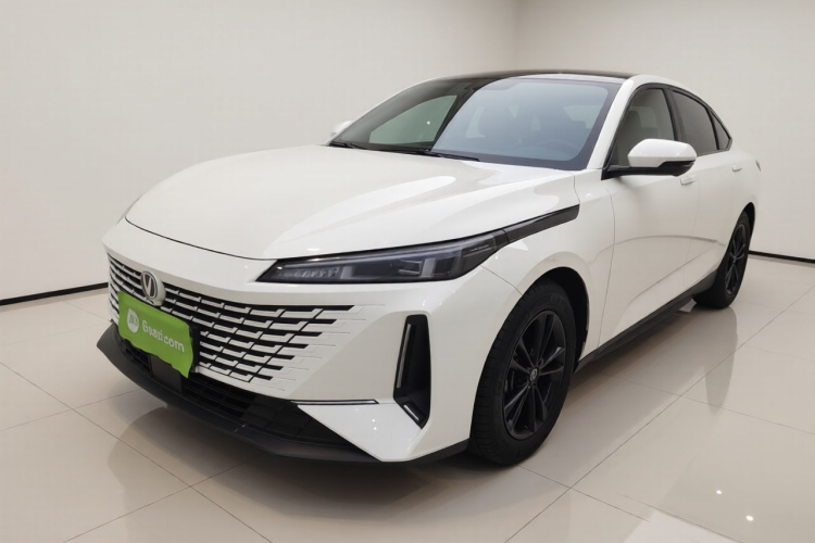 Changan Lamore 2023 #2 Changan Lamore 2023 car image #2